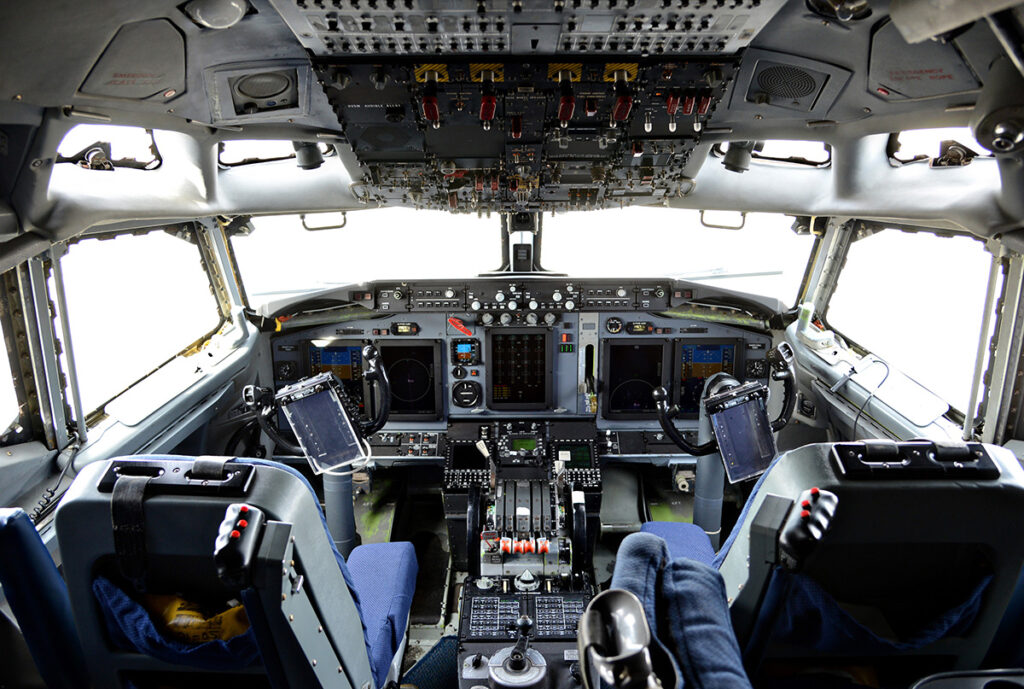 CAE's DRAGON Flight Simulator fitted with IPD10E-I's